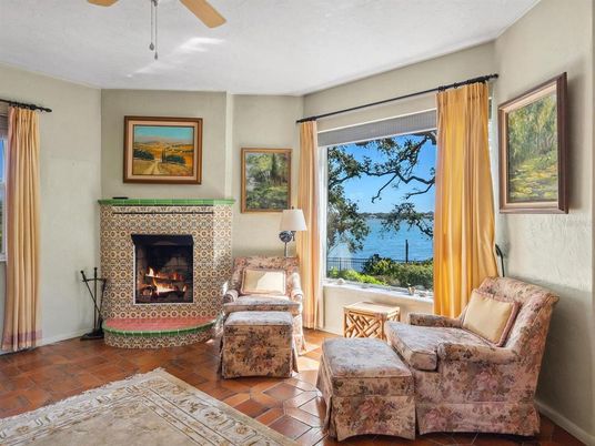 Fireplace, Interior, Water