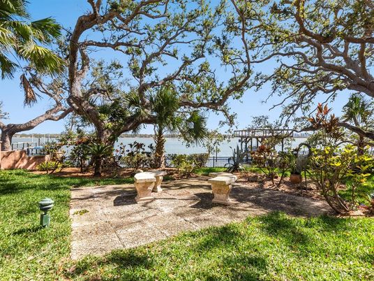 Backyard, Exterior, Water