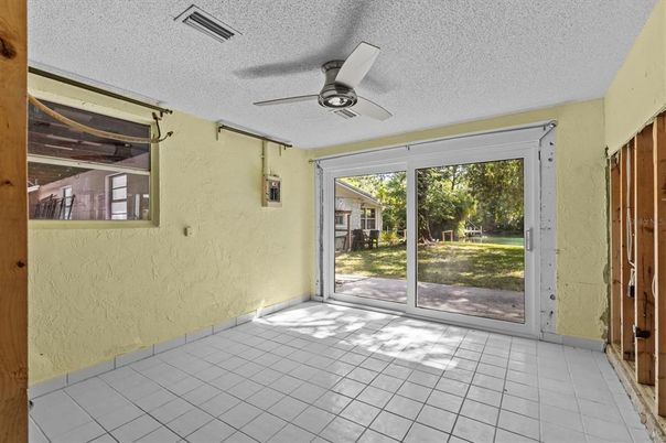 Empty room, Interior, Sun Room