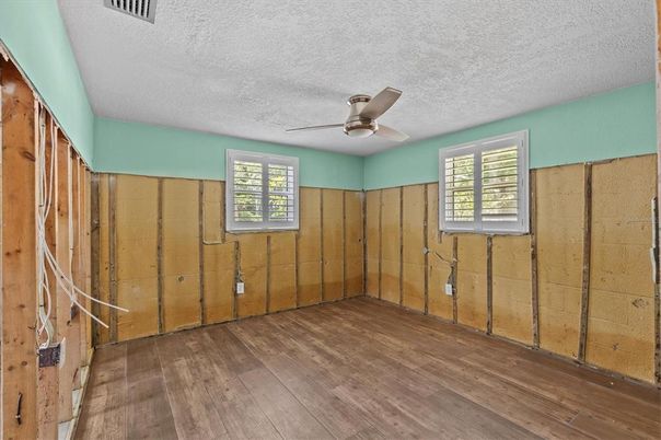 Empty room, Interior, Wood Texture Flooring, Wooden Walls