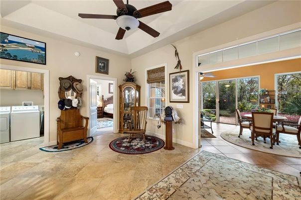 Dining room, Interior, Washer