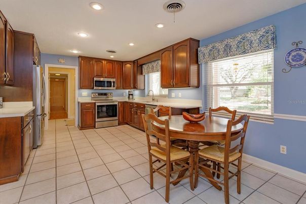 Dining room, Interior, Kitchen, Recessed Lighting, Stainless Steel Appliances