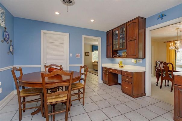 Chandelier, Dining room, Interior, Recessed Lighting