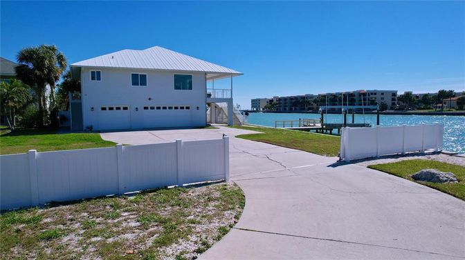 Exterior, Water