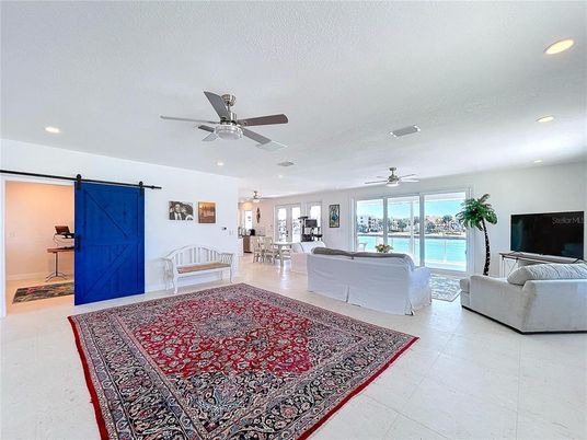 Dining room, Interior, Living room, Recessed Lighting, Water