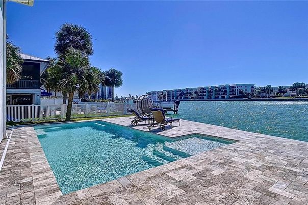 Exterior, Lake, Pool