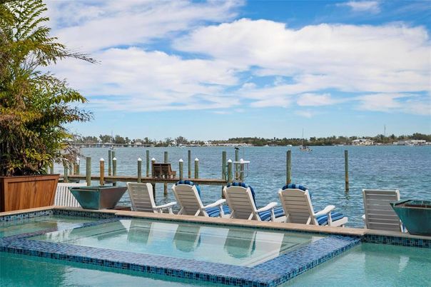 Exterior, Lake, Pool