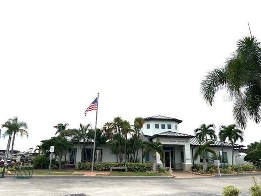 Exterior, Facade, Mediterranean