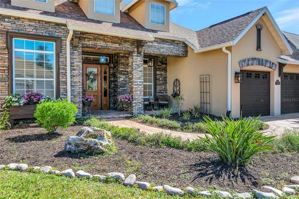 Attached, Exterior, Facade, Brick Facade, Ranch