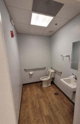 Bathroom, Interior, Recessed Lighting, Wood Texture Flooring