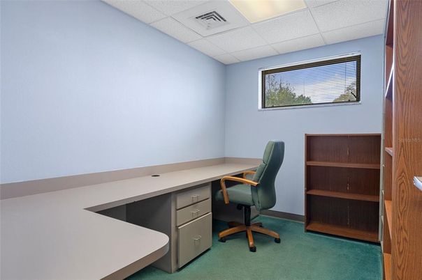 Home Office, Interior