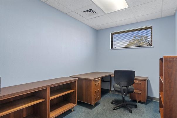 Home Office, Interior