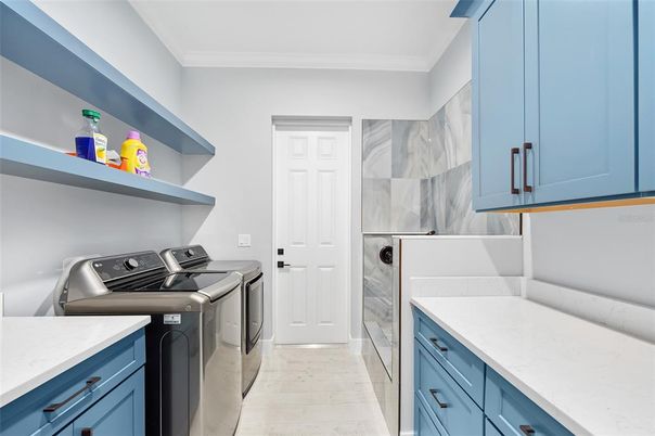 Interior, Washer