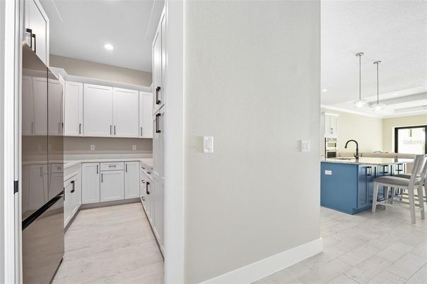 Interior, Kitchen, Pendant Lights, Recessed Lighting, Wood Texture Flooring