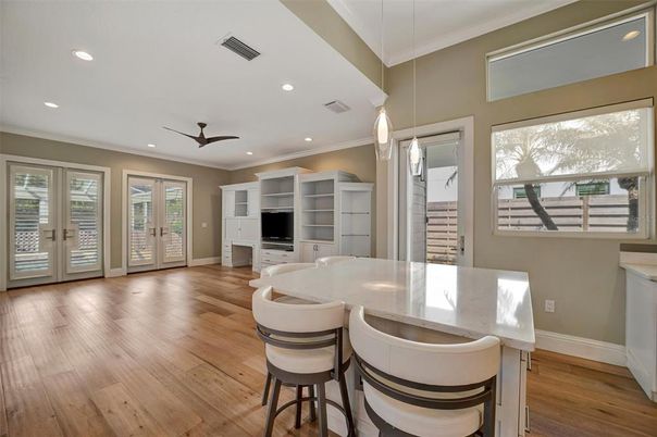 Interior, Pendant Lights, Recessed Lighting, Wood Texture Flooring