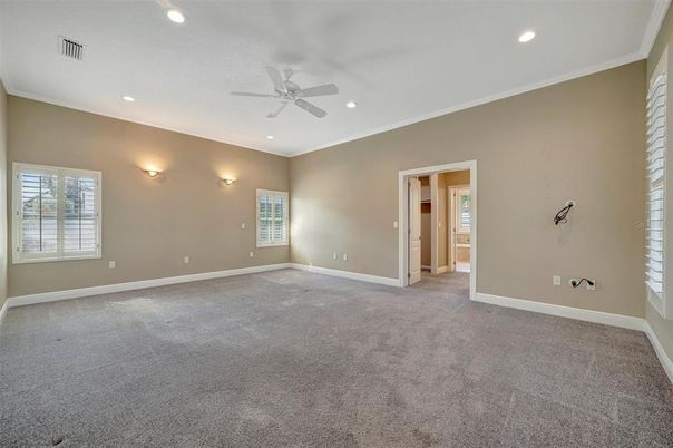 Empty room, Interior, Recessed Lighting