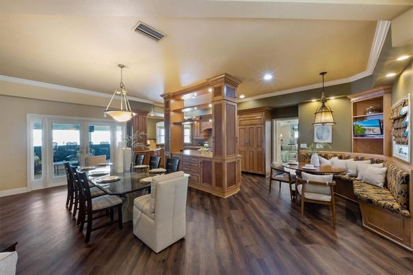 Dining room, Interior, Kitchen, Pendant Lights, Recessed Lighting, Wood Texture Flooring