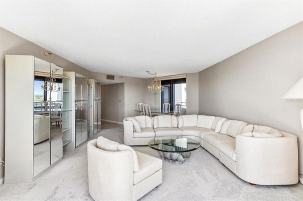Chandelier, Dining room, Interior, Living room