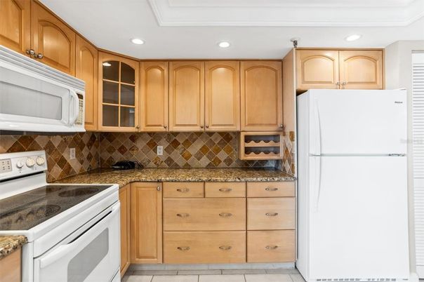 Interior, Kitchen, Recessed Lighting