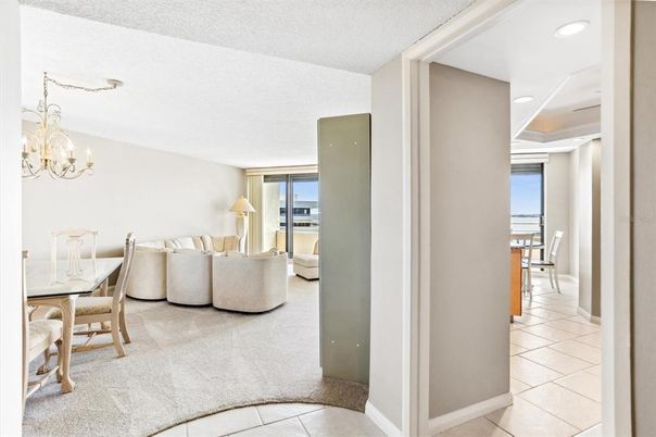 Chandelier, Dining room, Interior, Living room, Recessed Lighting