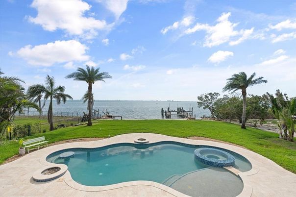 Exterior, Lake, Pool, Water