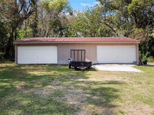 Detached Garage, Exterior