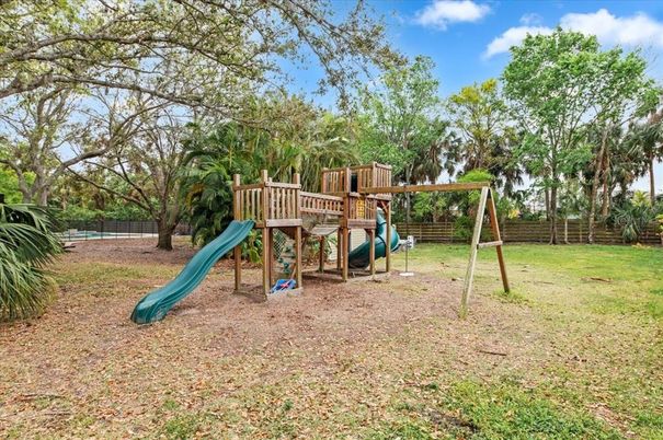 Backyard, Exterior, Playground