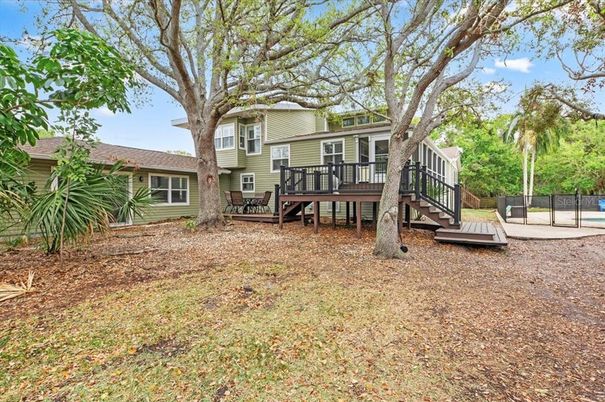 Backyard, Exterior