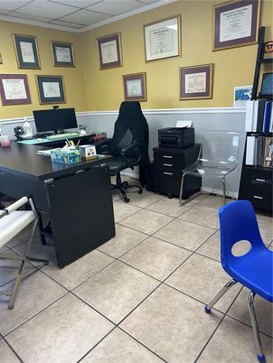 Home Office, Interior