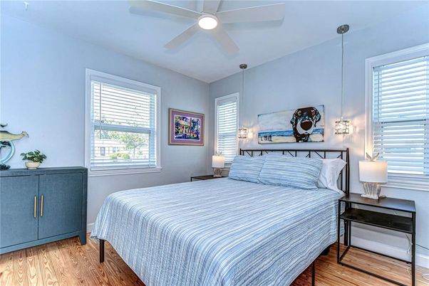 Bedroom, Interior, Pendant Lights, Wood Texture Flooring