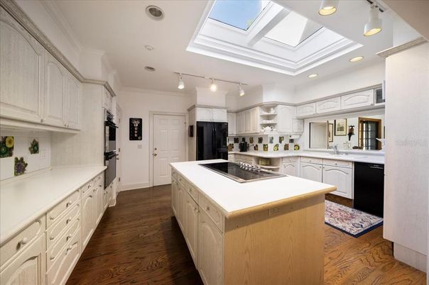 Glass Ceilings, Interior, Kitchen, Recessed Lighting, Wood Texture Flooring