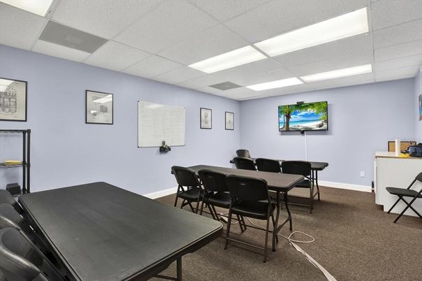 Dining room, Interior, Recessed Lighting