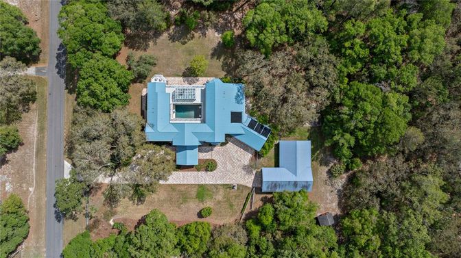 Exterior, Drone