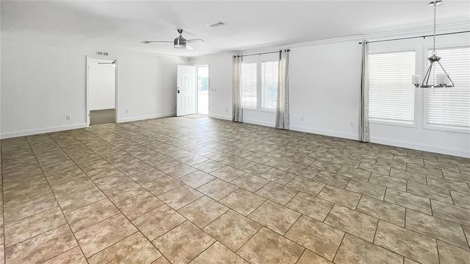 Empty room, Interior, Pendant Lights
