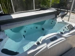 Exterior, Hot Tub