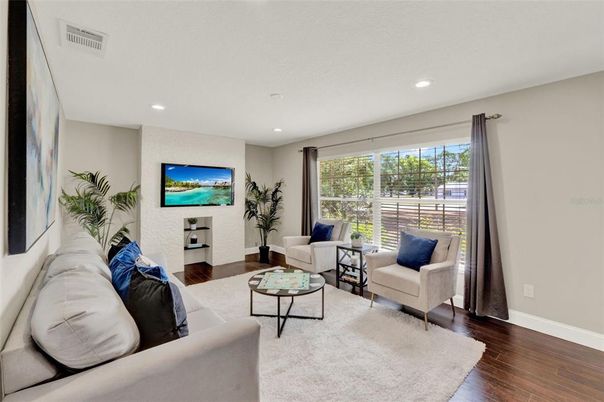 Interior, Living room, Recessed Lighting, Wood Texture Flooring