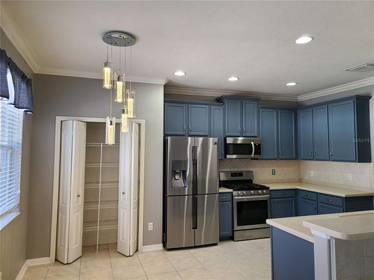 Interior, Kitchen, Pendant Lights, Recessed Lighting, Stainless Steel Appliances