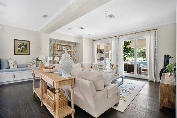 Dining room, Interior, Living room, Recessed Lighting, Wood Texture Flooring