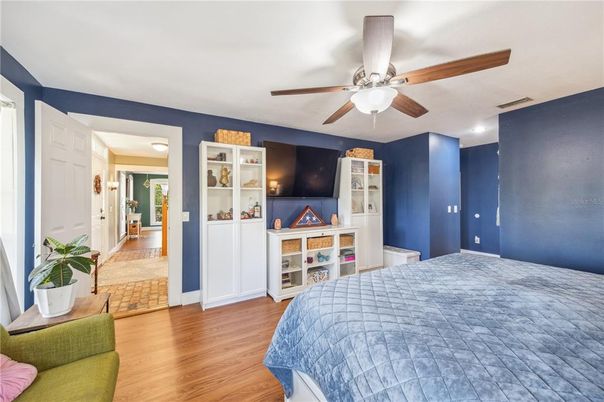 Bedroom, Interior, Recessed Lighting, Wood Texture Flooring