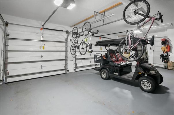Garage, Interior