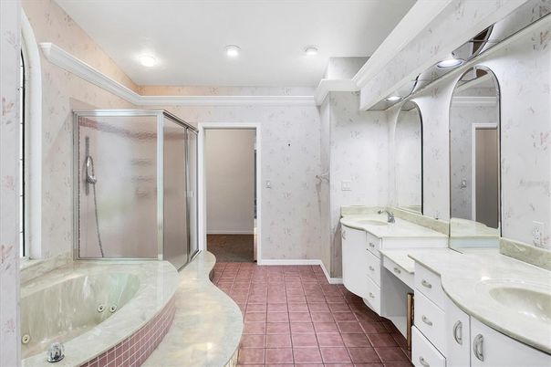 Bathroom, Dual Sink Vanities, Glass Shower, Interior, Recessed Lighting