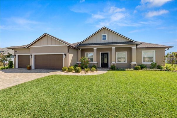Attached, Exterior, Facade, Ranch