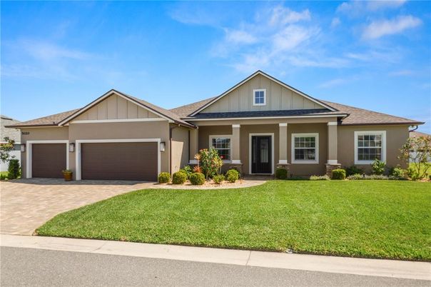 Attached, Exterior, Facade, Ranch