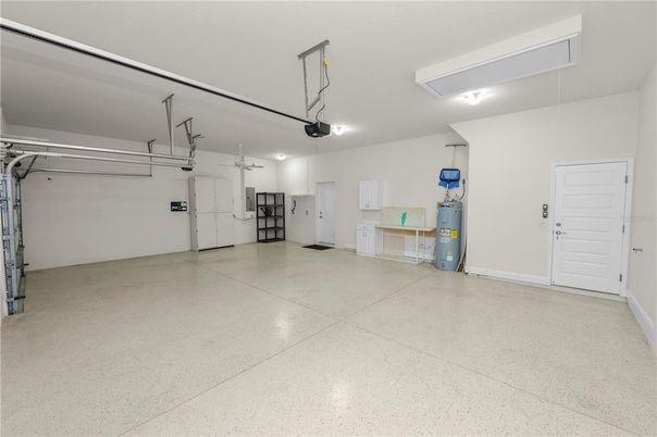 Garage, Interior