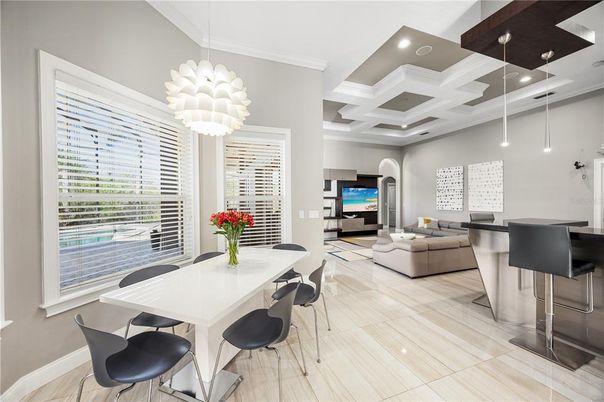 Chandelier, Dining room, Interior, Living room, Pendant Lights, Recessed Lighting