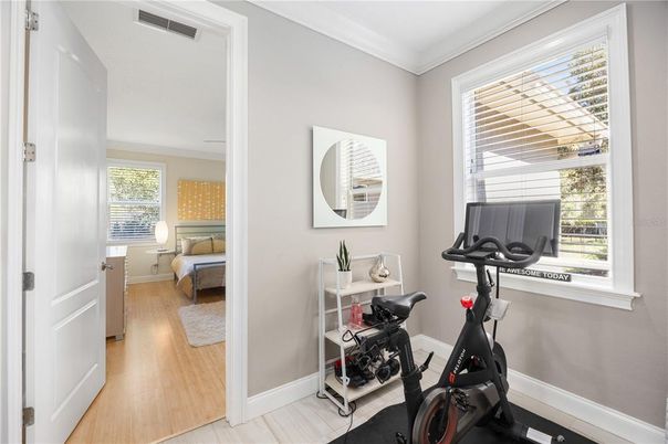 Bedroom, Fitness Equipment, Interior, Wood Texture Flooring