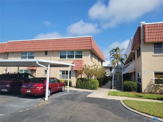 Exterior, Facade, Condo Building