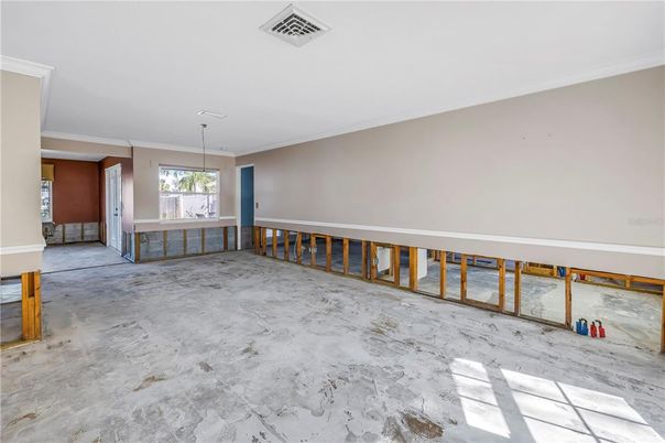 Empty room, Interior, Pendant Lights