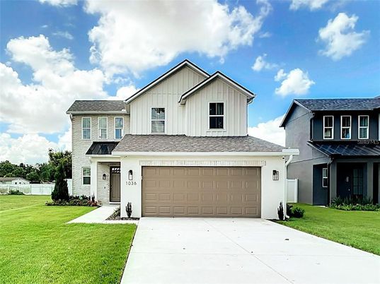 Attached, Exterior, Facade, Farmhouse