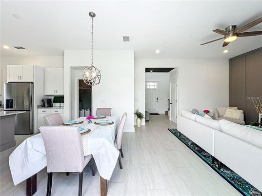 Dining room, Interior, Kitchen, Living room, Pendant Lights, Recessed Lighting, Stainless Steel Appliances